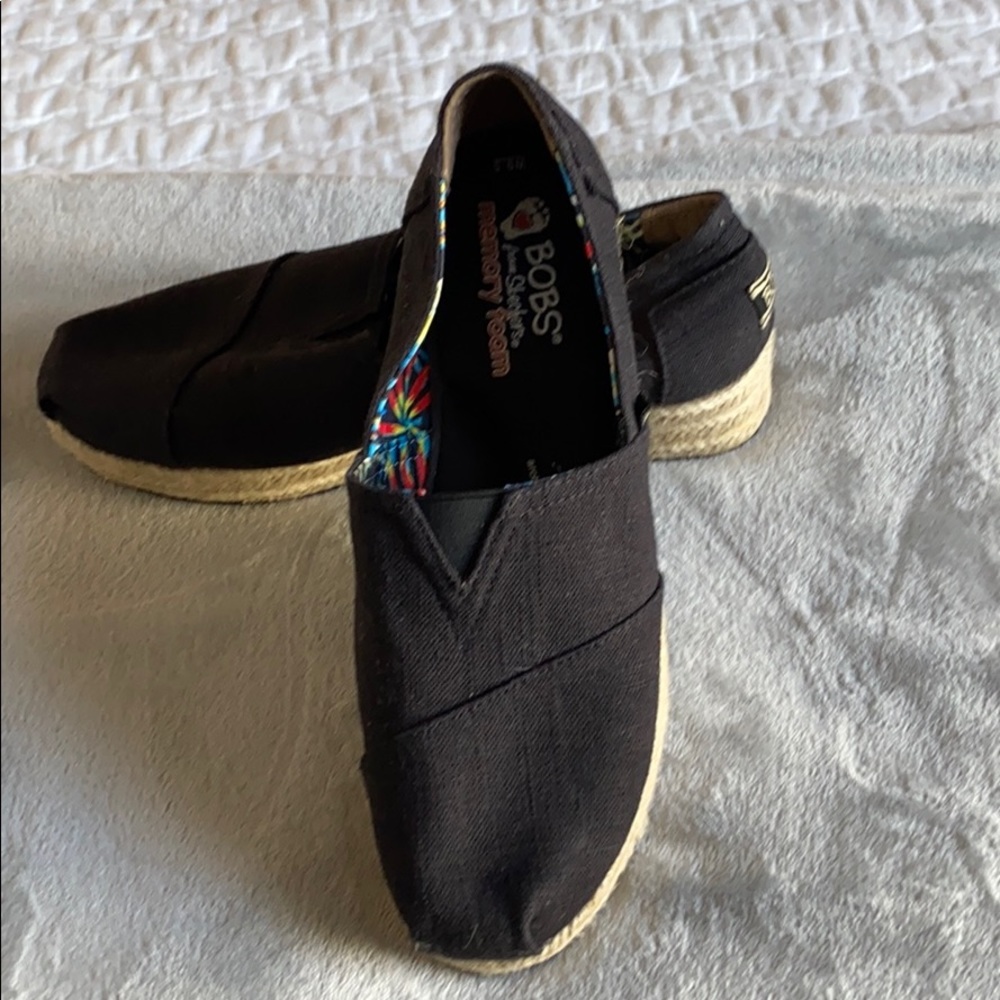 NWOT Bobs by Skechers espadrille detail flats